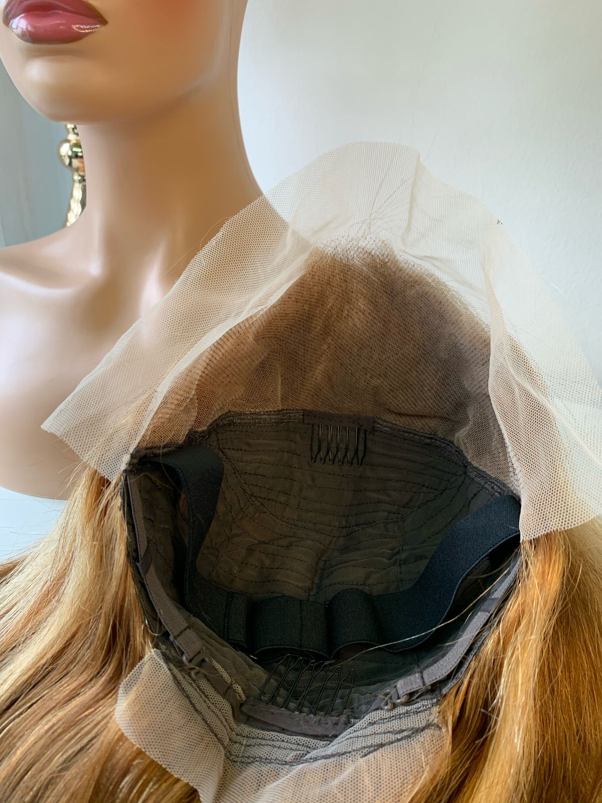 10" Piano Wig